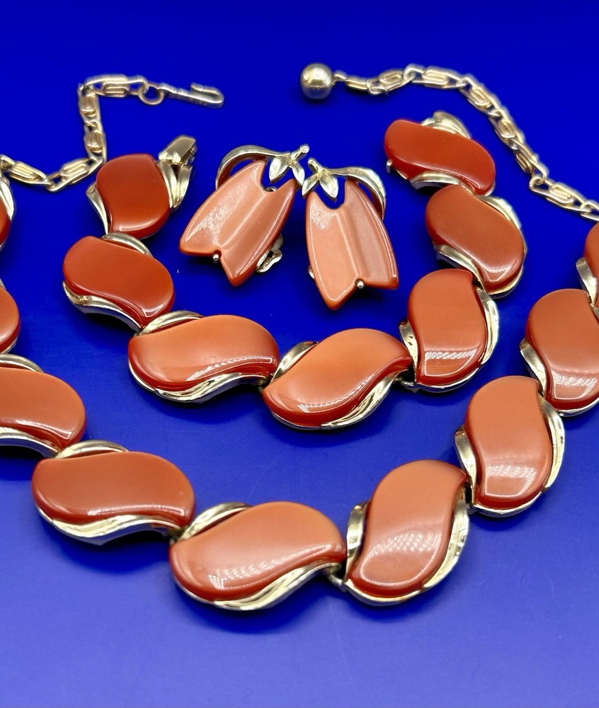 Vintage LISNER Orange Lucite Thermoset Necklace Set Clip Earrings Bracelet