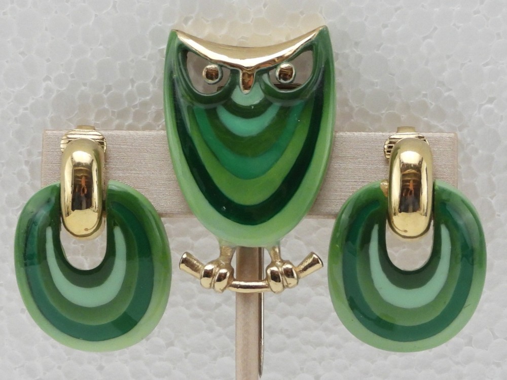 1970s EISENBERG Shades of Green Enamel Artist Series Owl Brooch & Earrings
