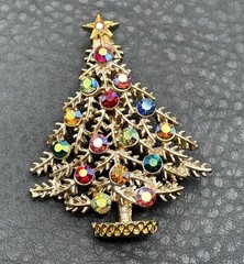 Vintage Weiss Gold Tone AB Aurora Borealis Rhinestone Christmas Tree Brooch Pin