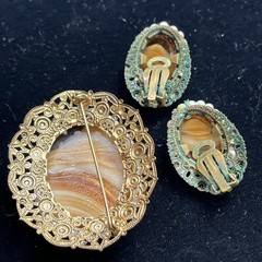 Vintage W Germany Glass Caramel Swirl Cabochon Pearl Brooch Clip On Earrings Set