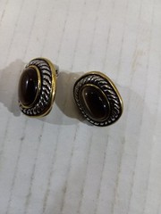 Vintage 2 Tone Y2K Renaissance Etruscan Revival Clip-On Earrings 1980-1990’s Era