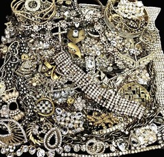 1 Pound Lb Unsorted Jewelry Vintage & New Craft Junk & Wear Resell Mixed Tangled