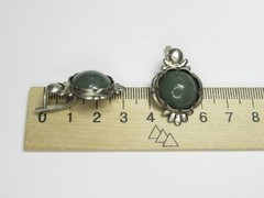 Women’s 925 sterling silver earrings, jade, weight 11,48 g..