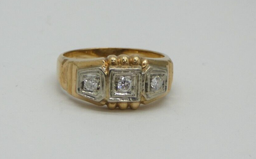 Vintage Solid Yellow Gold Gents Ring with 3 Natural Round Diamonds