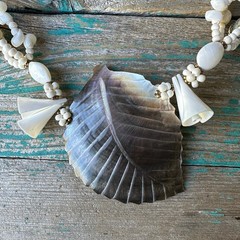 Vintage Artisan Pendant Necklace 24 Inch Carved MOP Shell Beaded Beachy Chunky