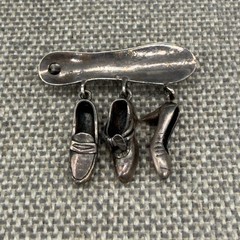 Vintage Brooch Sterling Silver Shoe Mold Dangling Shoe Charms 1.5 Inches