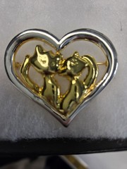 Vtg Danecraft gold/silver tone cat Couple Heart Pin