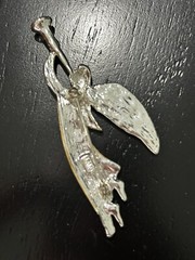 Vintage Brooch Pin AAI Angel Trumpeting Glitter Pearlescent Silver Tone Holiday