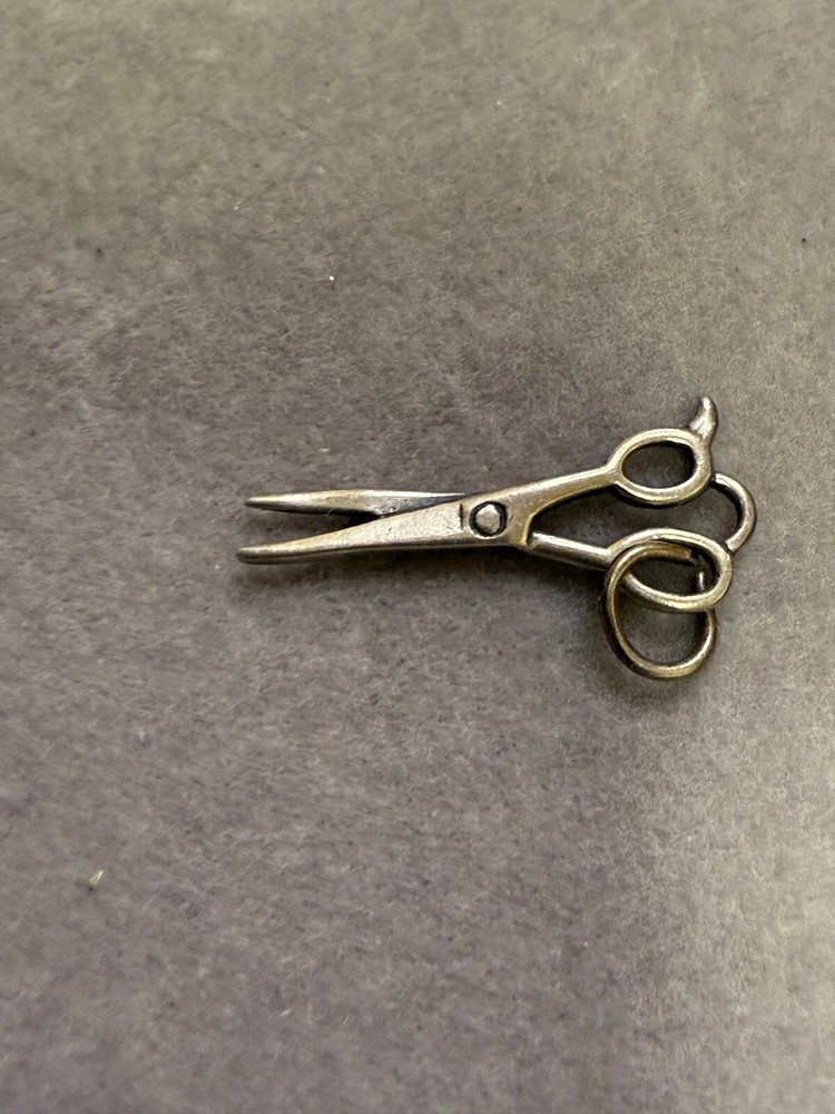 Vintage Scissor Sterling Silver Articulated Decorative Charm Pendant 4819