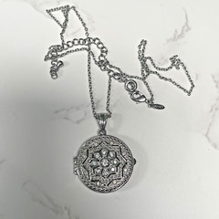 Vintage Avon Silver Tone Filigree Locket Necklace w/Floral Design & Rhinestones