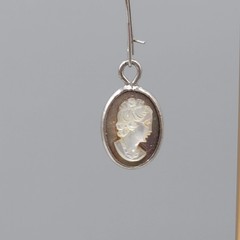 Vintage Real Shell Cameo Pierced Earrings Silver tone Dangle 7/8″
