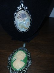 Lot of 4 Cameo Pendants Carved Shell Silver Tone With Pearl Necklace & Bracelet