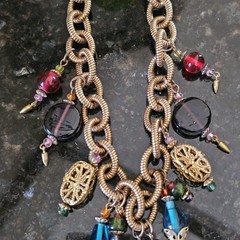 Charm Necklace Chunky Chain Glass Bauble Bead 19″
