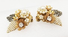 Unsigned Faux Pearl Bracelet Earrings Set Hagler St Gielar Demario Haskell Era