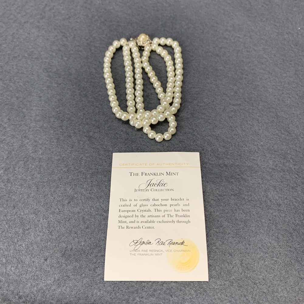 vintage Franklin Mint Jackie Kennedy Three Strand Glass Pearl Bracelet COA