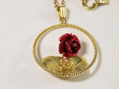 Enamel Rose Flower Necklace Vintage Red Gold Tone C3160
