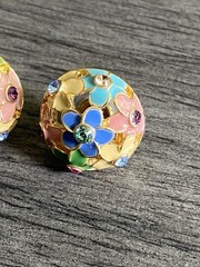 Vintage Joan Rivers Openwork Enamel Flower Dome Stud Button Earrings 1998 QVC