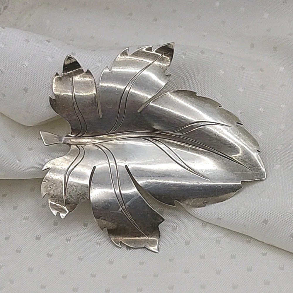 Art Deco Large Maple Leaf Brooch Detailed Curved Signed Sterling ~ 2.5″