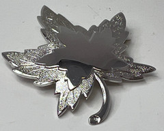 Vintage Signed Monet Silver Tone Maple Leaf Brooch Pin