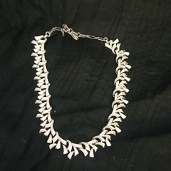 VINTAGE CORO WHITE ENAMELED GOLDTONE 18″ NECKLACE