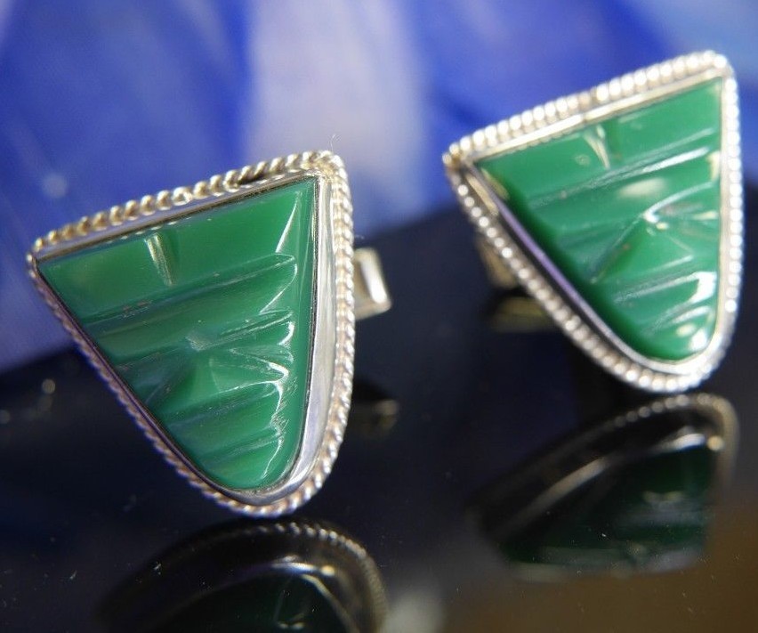 Vintage Men’s Triangle Aztec Green Jade Sterling Silver 0.925 Cuff Links