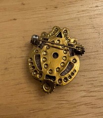 Antique Gold-Tone Pin Ornate 1.25″ Swirls Victorian Brooch Finely Detailed