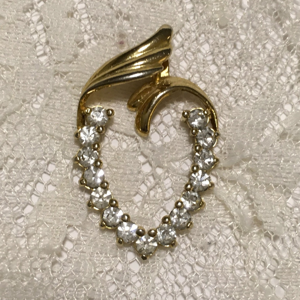 Vintage Pendant Gold tone Clear Stones Heart Shape