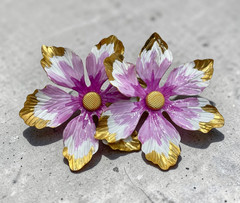 VTG Large Mod Purple enamel Gold-tone Flowers floral brooch 4″ Boho hippie