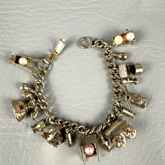 Vintage Charm Bracelet Windmill Well Cart Gold Tone Dutch Theme 7.5″