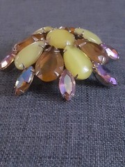Vintage Yellow Molded Glass & Amber Rhinestone Brooch w/Aurora borealis beads