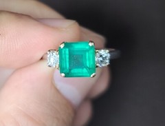 Vintage 14K Gold Engagement Ring 2.21CT. Natural Green Emerald Square Shape
