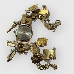 Vintage Kirks Folly Wizard of Oz Moon Phase Charm Bracelet Watch K46Y Gold Tone