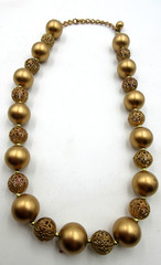 VTG UNUSUAL adj 20″ brushed gold tone & open work GEOMETRIC BEAD STRAND Necklace