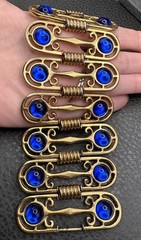 VTG Royal Blue Cabochon Gold Tone 2.5” Wide Panel Etruscan Style Bracelet 7.25”