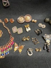 Vintage 2 Modern Costume Jewelry Necklaces Bracelets Earrings And More Amber Lot
