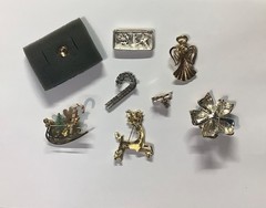 Vintage Lot 8 Christmas Brooch Pins AVON Angel Nativity Tree ROMAN Bow Reindeer