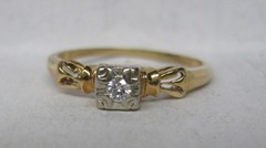 ANTIQUE VINTAGE 14K GOLD .06ct. DIAMOND SOLITAIRE BAND RING SIZE 6