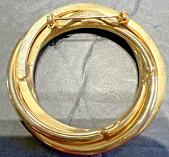 Fabulous Large Textured Gold-tone Circle Brooch 1960s vintage Lot 168