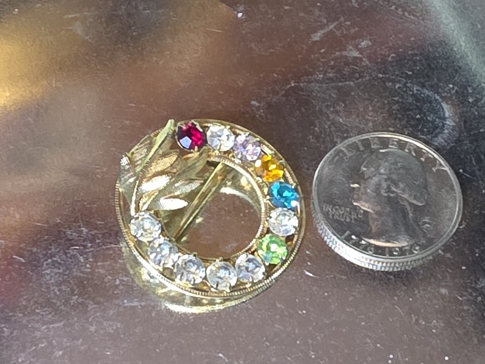 DCE Brooch 14K GF Gold Filled Multicolor Faceted Rhinestone 60’s Wreath 1.25”