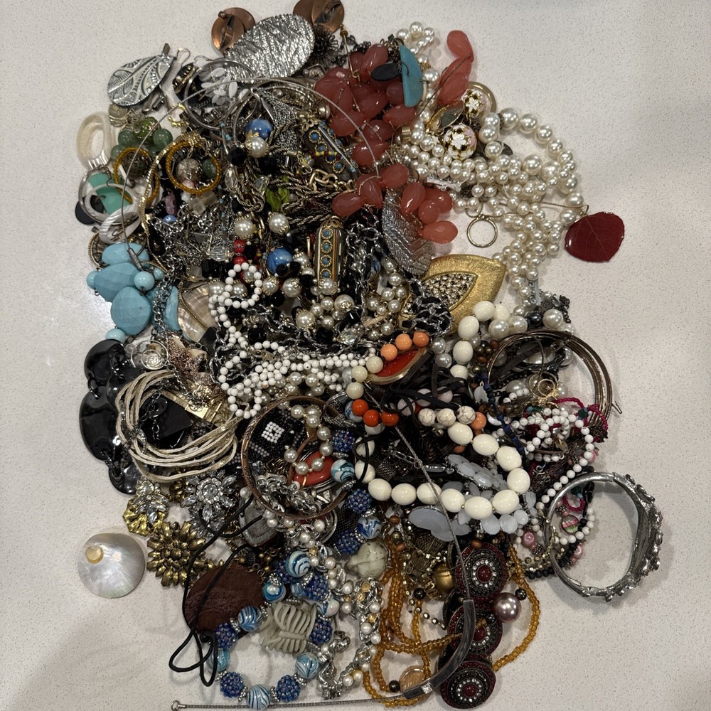 4 Lb + Mixed Costume Jewelry Severely Tangled Lot Wearable & Repair Vintage Hunt