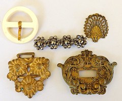 5 ANTIQUE & ART NOUVEAU BUCKLES AND SUCH