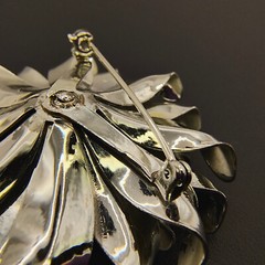 Vintage 3D Flower Brooch Pin Brushed Silver Tone Curled Petals Retro 1960s 2″