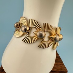 Vintage Art Deco Style Bracelet Gold Tone Fan Link 6.5″ Designer Signed