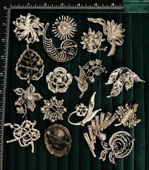 Lot 17 Antique Black Silver Tone Pearl Brooches Marcasite Style Floral