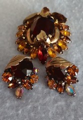 Vintage Juliana D&E Brooch Earrings Multi Browns With Leaf Brooch And Earrings