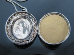 VICTORIAN Sterling Silver A&L Star Mourning LOCKET Pendant & Chain Necklace