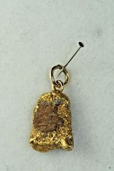 VINTAGE ANTIQUE 24K GOLD NATURAL NUGGET CHARM PENDANT CALIFORNIA GOLD RUSH FOB