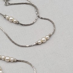 Vintage Serpentine Station Chain Necklace Silver tone White Bead 28″