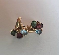 Vintage 18K Yellow Gold Flower Pear Shaped Gem Stones Pierced Earrings 3.38 Gm