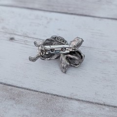 Vintage 1995 Silver/Gold Tone Pewter Angel Playing Horn Brooch / Pin – Signed DM